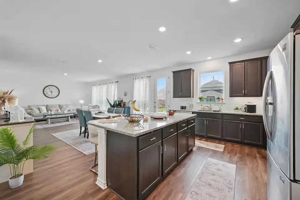 prosper-executive-estate-home-8.webp