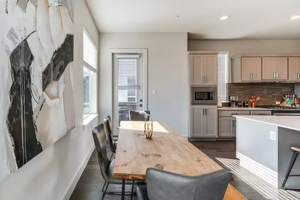 dallas-downtown-monthly-rental-4.webp