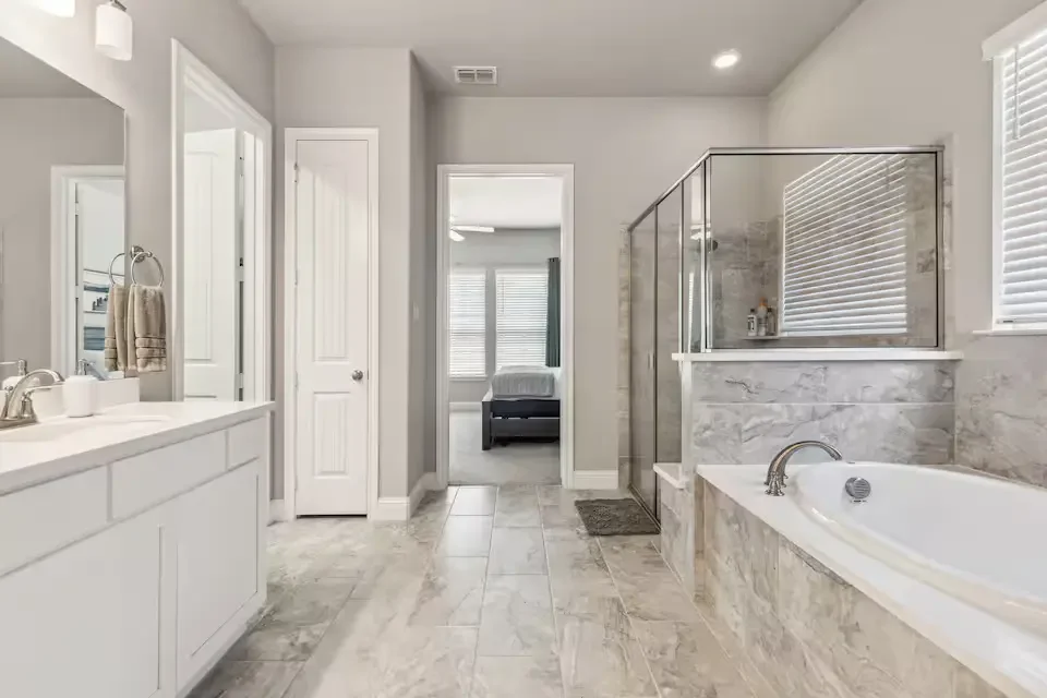 frisco-executive-house-1.webp