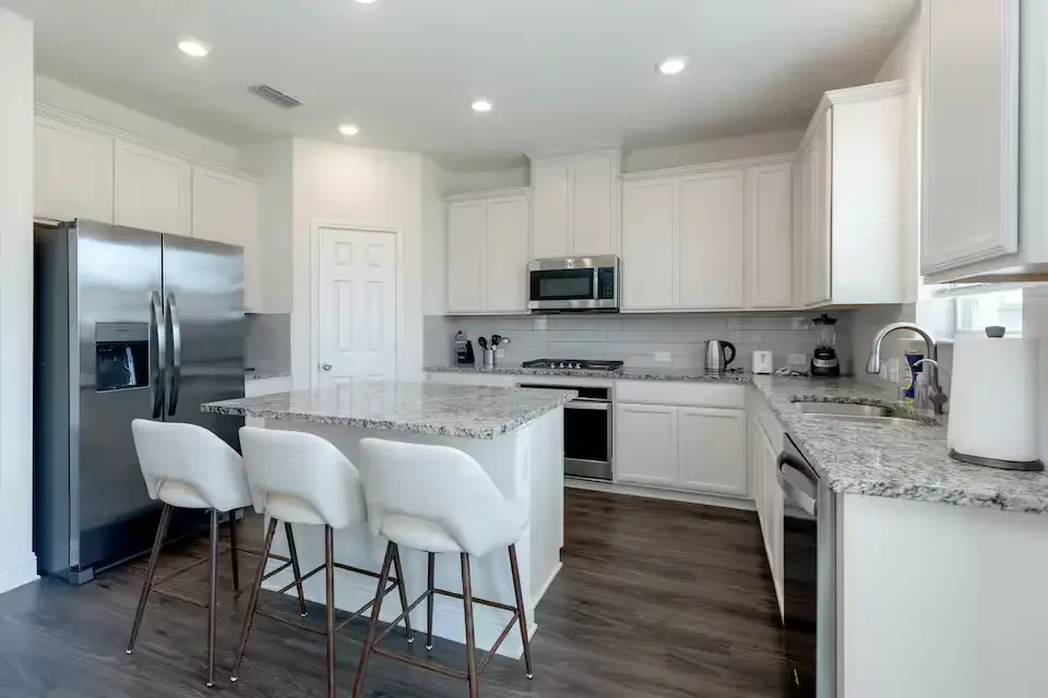prosper-luxury-family-estate-4.webp