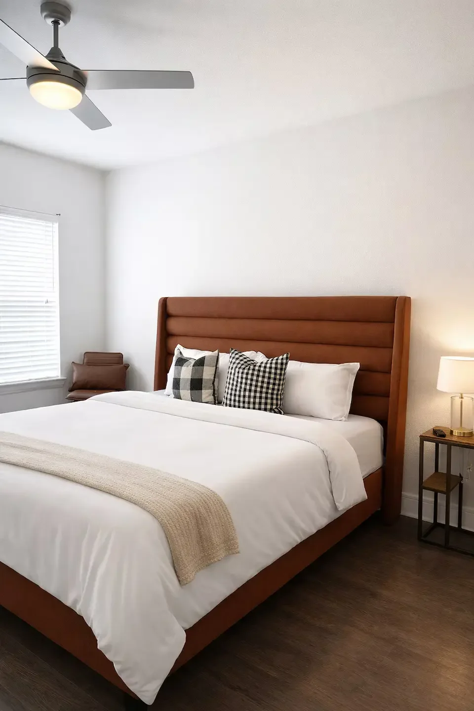 frisco-modern-apartment-10.webp