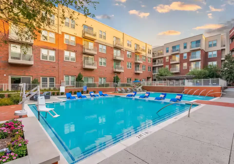 frisco-furnished-apartment-1.webp