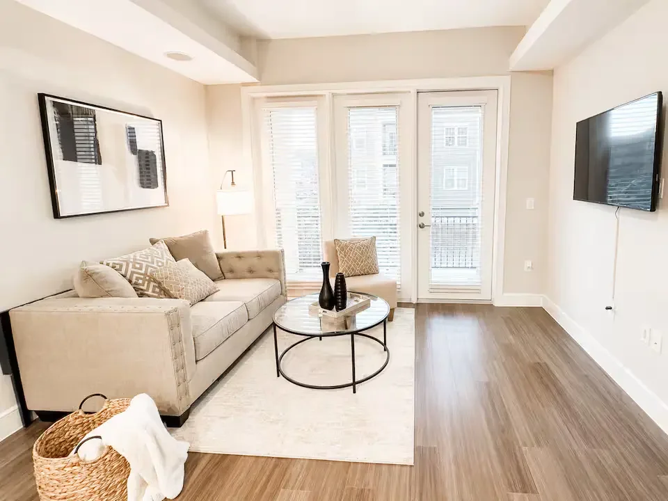 frisco-luxury-condo-5.webp