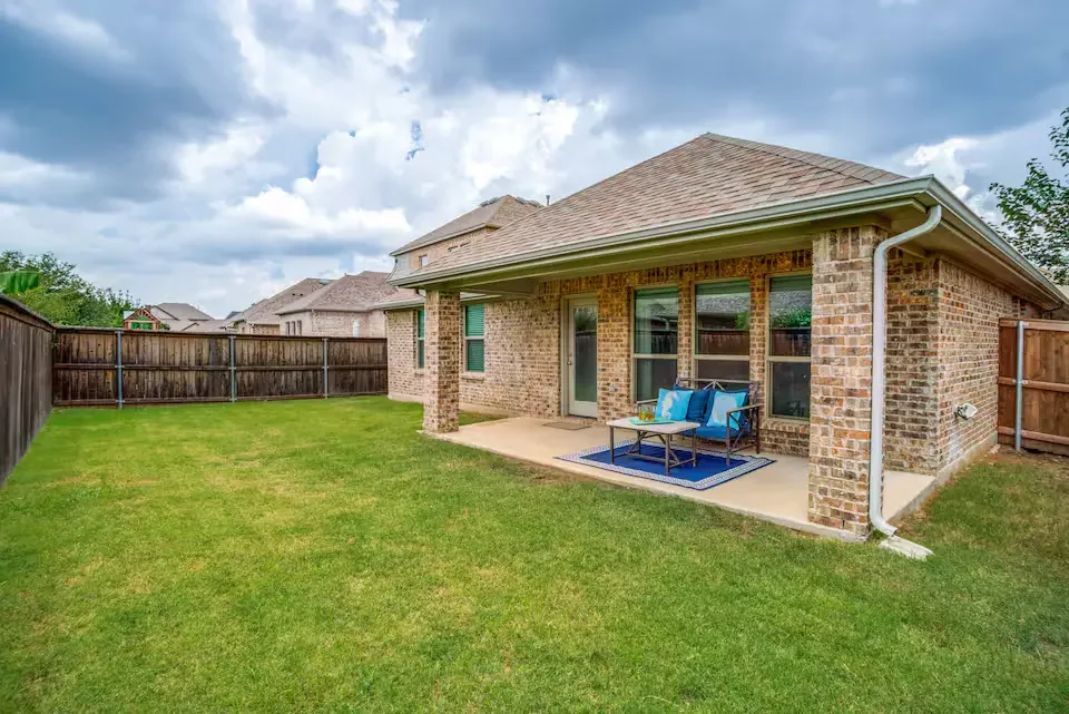 prosper-private-estate-home-3.webp