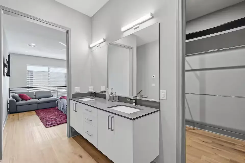 dallas-downtown-short-term-rental-6.webp