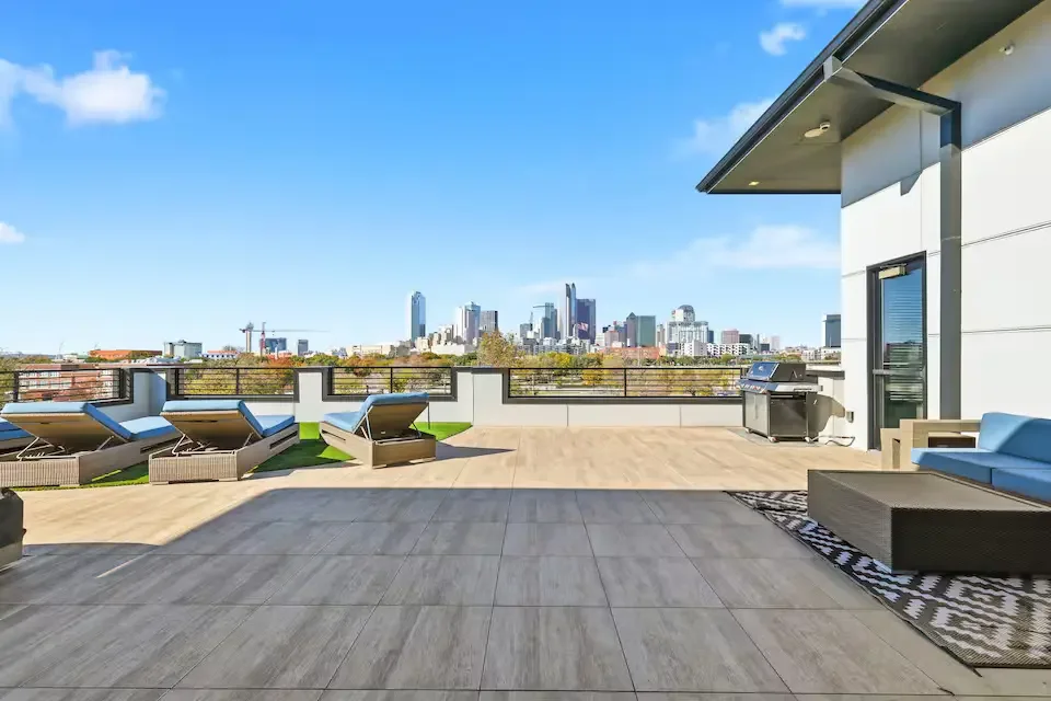 dallas-downtown-short-term-rental-20.webp
