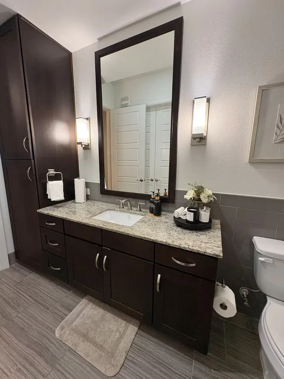 frisco-luxury-condo-9.webp