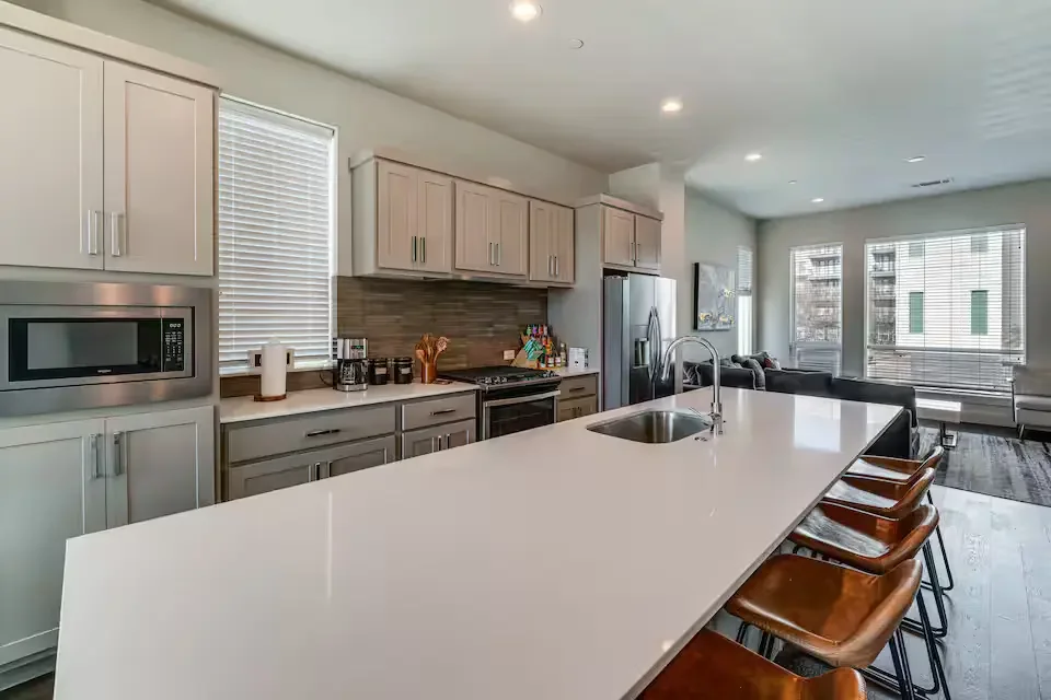 dallas-downtown-monthly-rental-13.webp