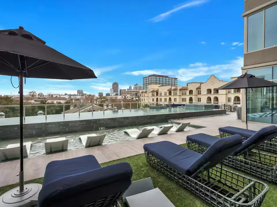 dallas-downtown-apartment-7.webp