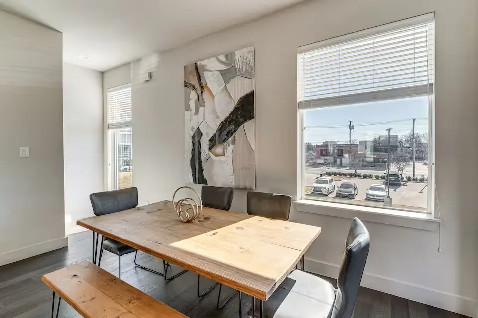 dallas-downtown-monthly-rental-7.webp