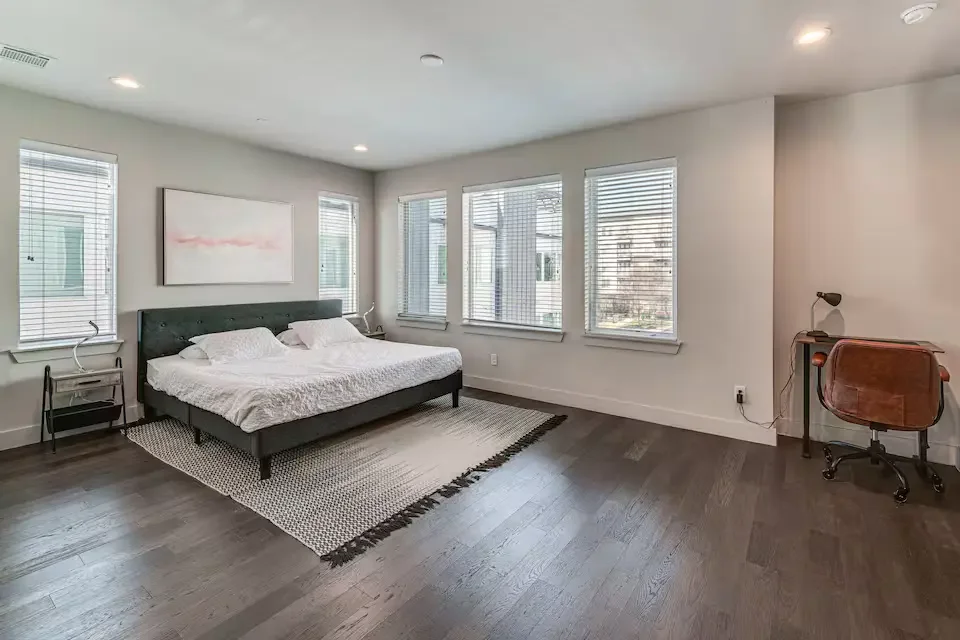 dallas-downtown-monthly-rental-16.webp