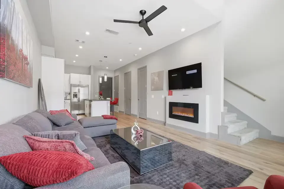dallas-downtown-short-term-rental-17.webp