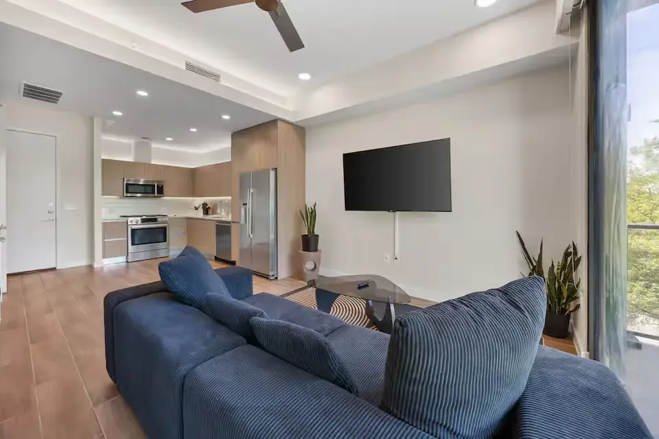 dallas-downtown-furnished-apartment-8.webp