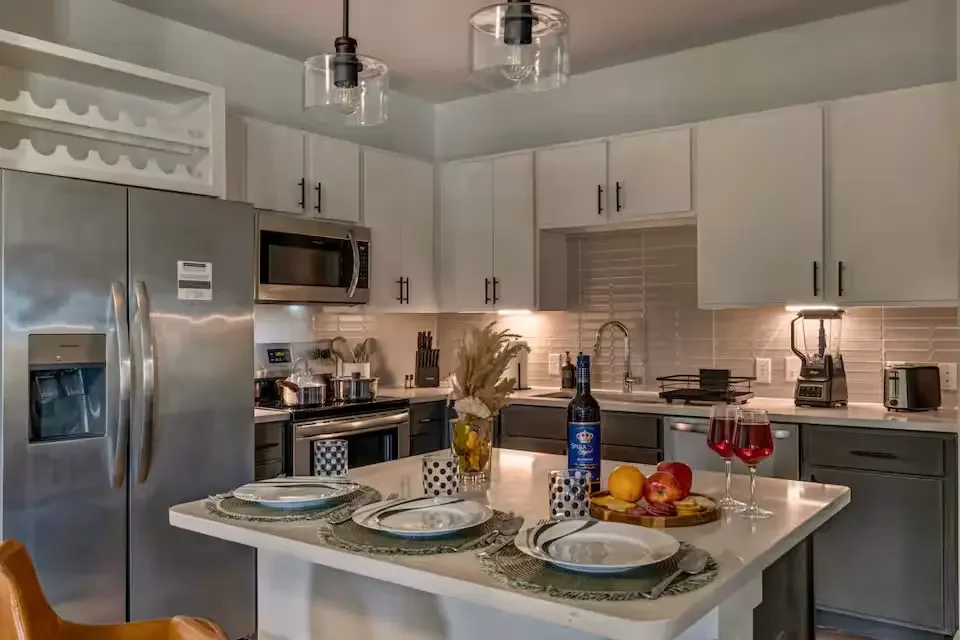 frisco-furnished-apartment-3.webp