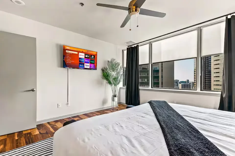 dallas-downtown-premium-apartment-8.webp