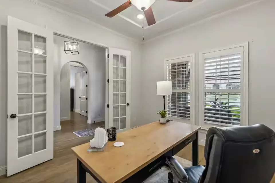 prosper-furnished-luxury-home-21.webp