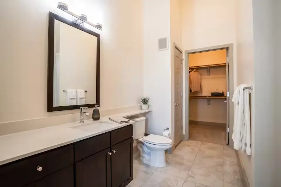 frisco-furnished-apartment-7.webp