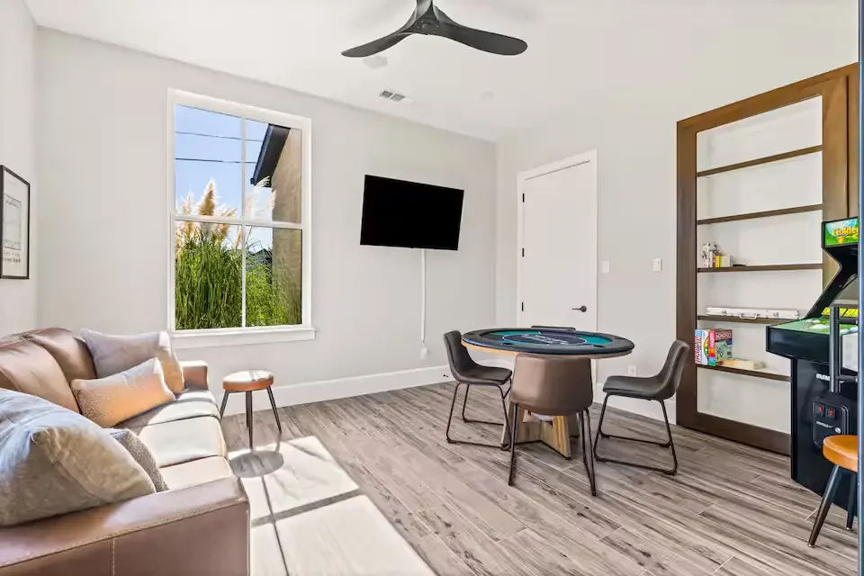 frisco-high-end-house-11.webp
