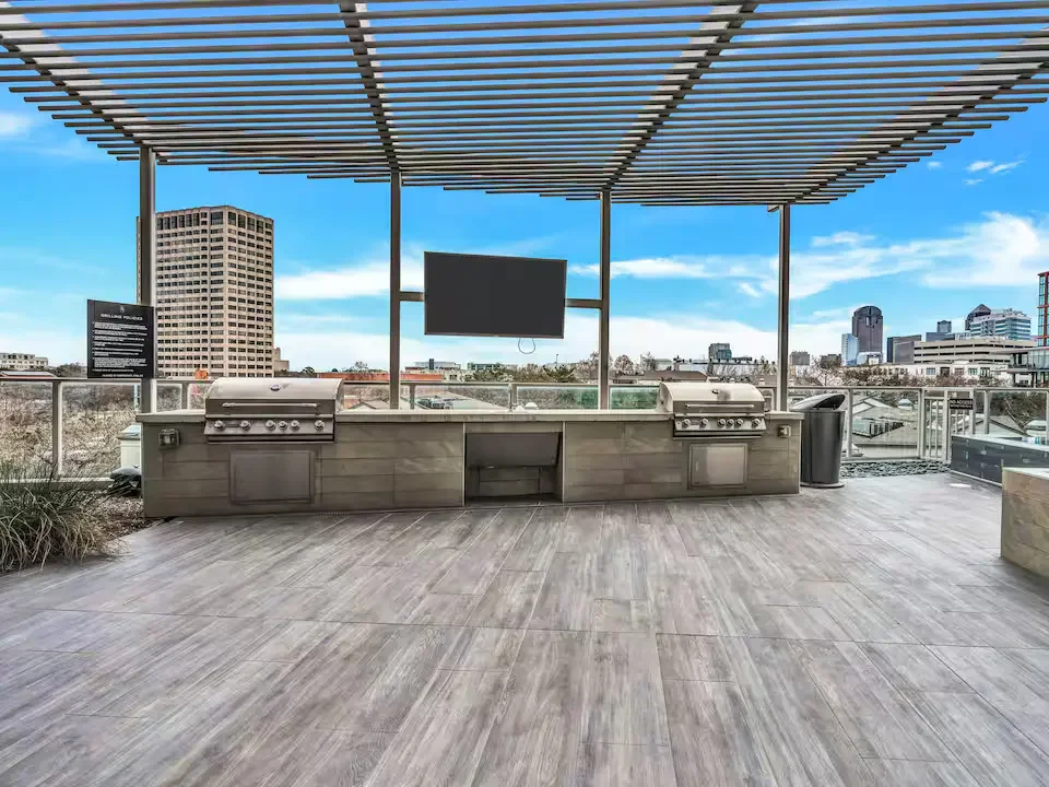 dallas-downtown-apartment-16.webp