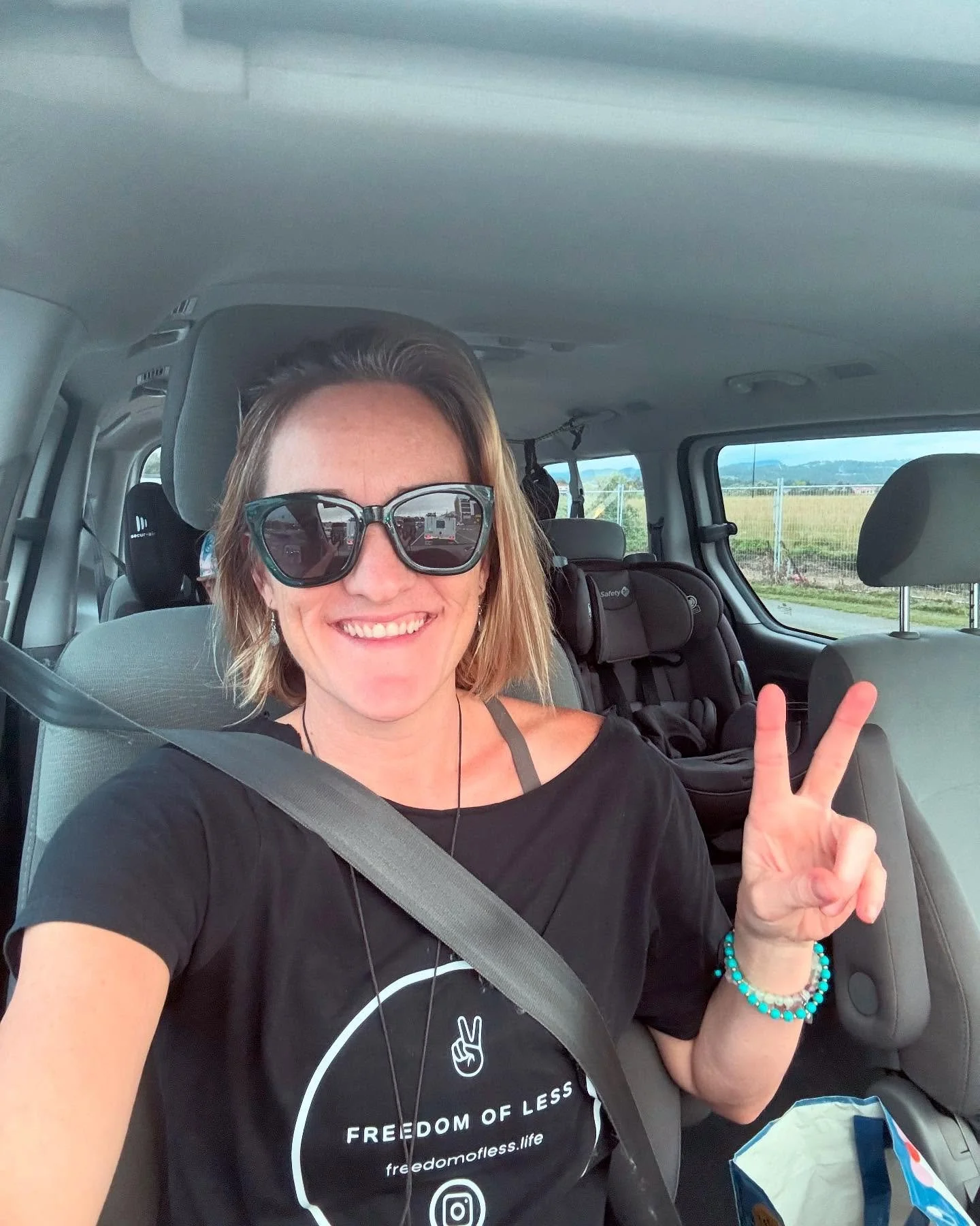 Freedom shirts have arrived ✌🏼 

When we started dreaming about living our lives as a travelling family, it all felt so far away.

But each day we continue on our quest, creating the life we dream of. By taking little actions on those dreams, everyd