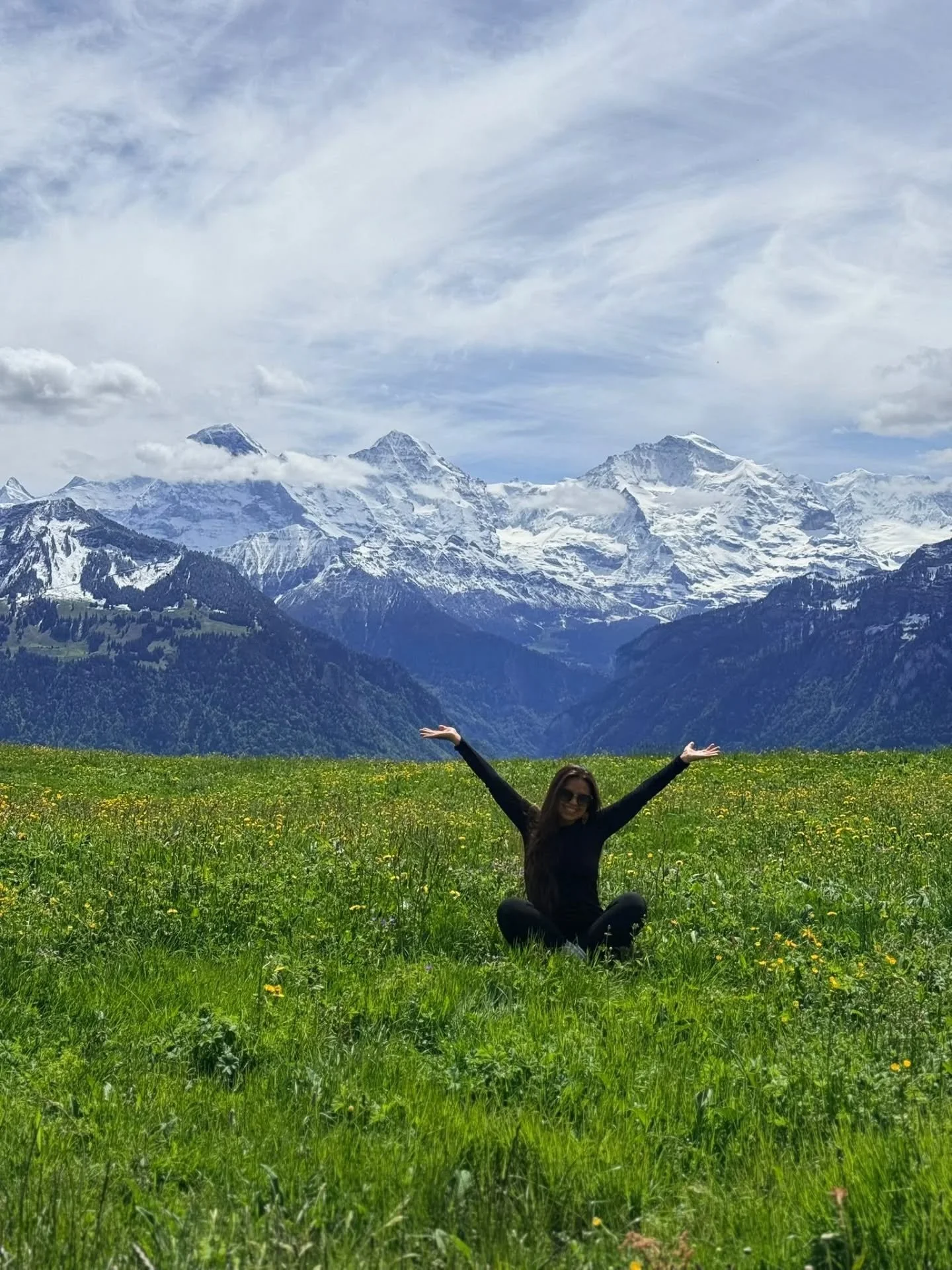 Summer is slowly returning to the Swiss Alps ☀️⛰️

Wildflowers, fresh mountain air and music in the meadows.

There&rsquo;s something magical about hearing songs echo through the mountains - especially when they come straight from the heart. 🇲🇽🎶

