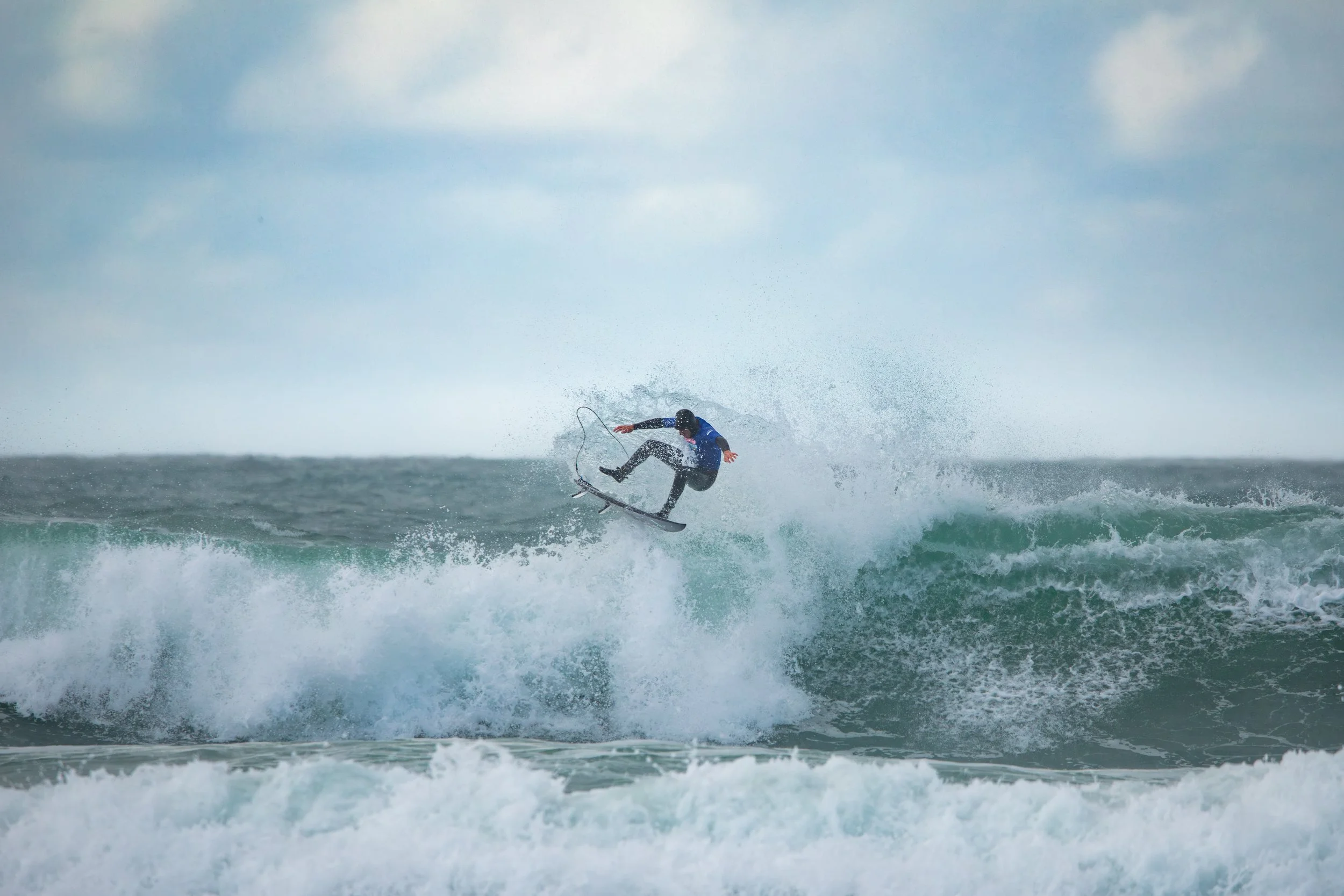 Reen Bowden-Inoue, Surfing England Junior Squad, Fistral Beach, RedBull Sessions, March 2026
