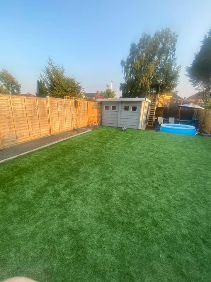 artificial grass, with overlap panels