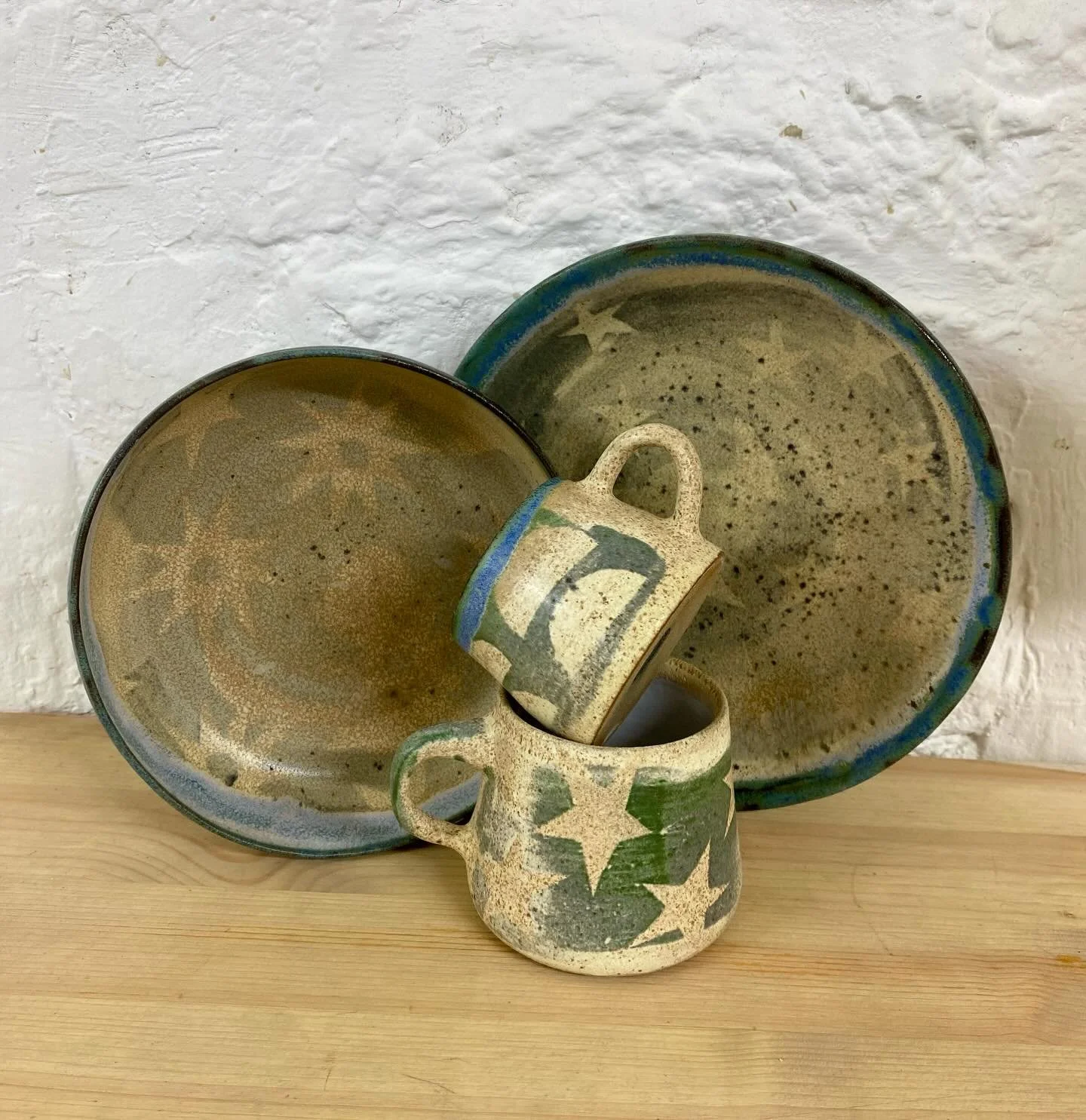 A lovely day of classes, and nice to finish with a kiln opening. New things. Trying to find time to build up some stock for @artatancrum in May. #communitypottery#socialenterprise#cic#inclusive#potteryclasses