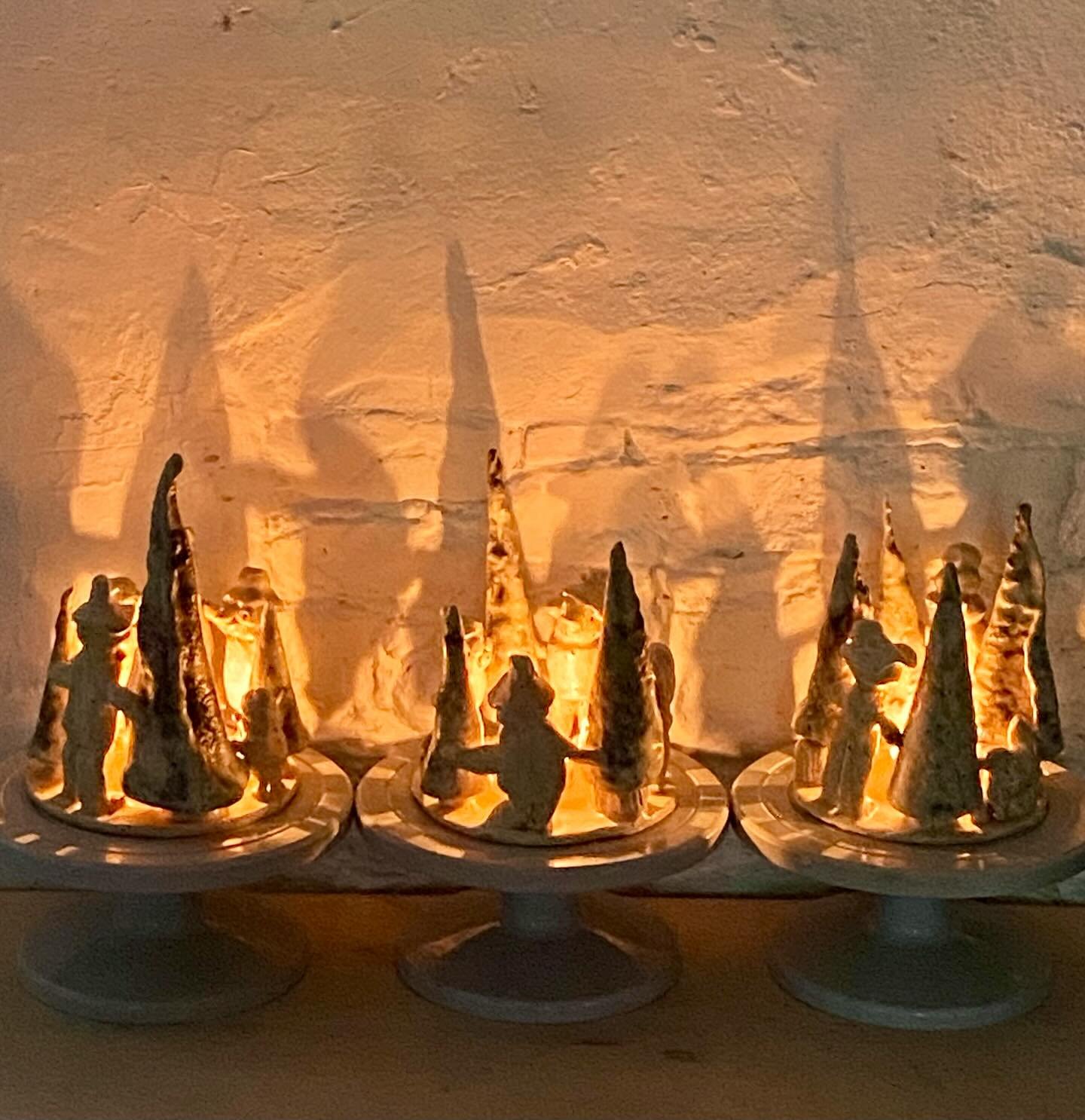 So beautiful, I just love these collaborations made by some of the Wednesday afternoon crew. It has taken me  time to get the final one into a glaze firing, and take photos. I am very happy that they will be go to their new homes next week, but I wil