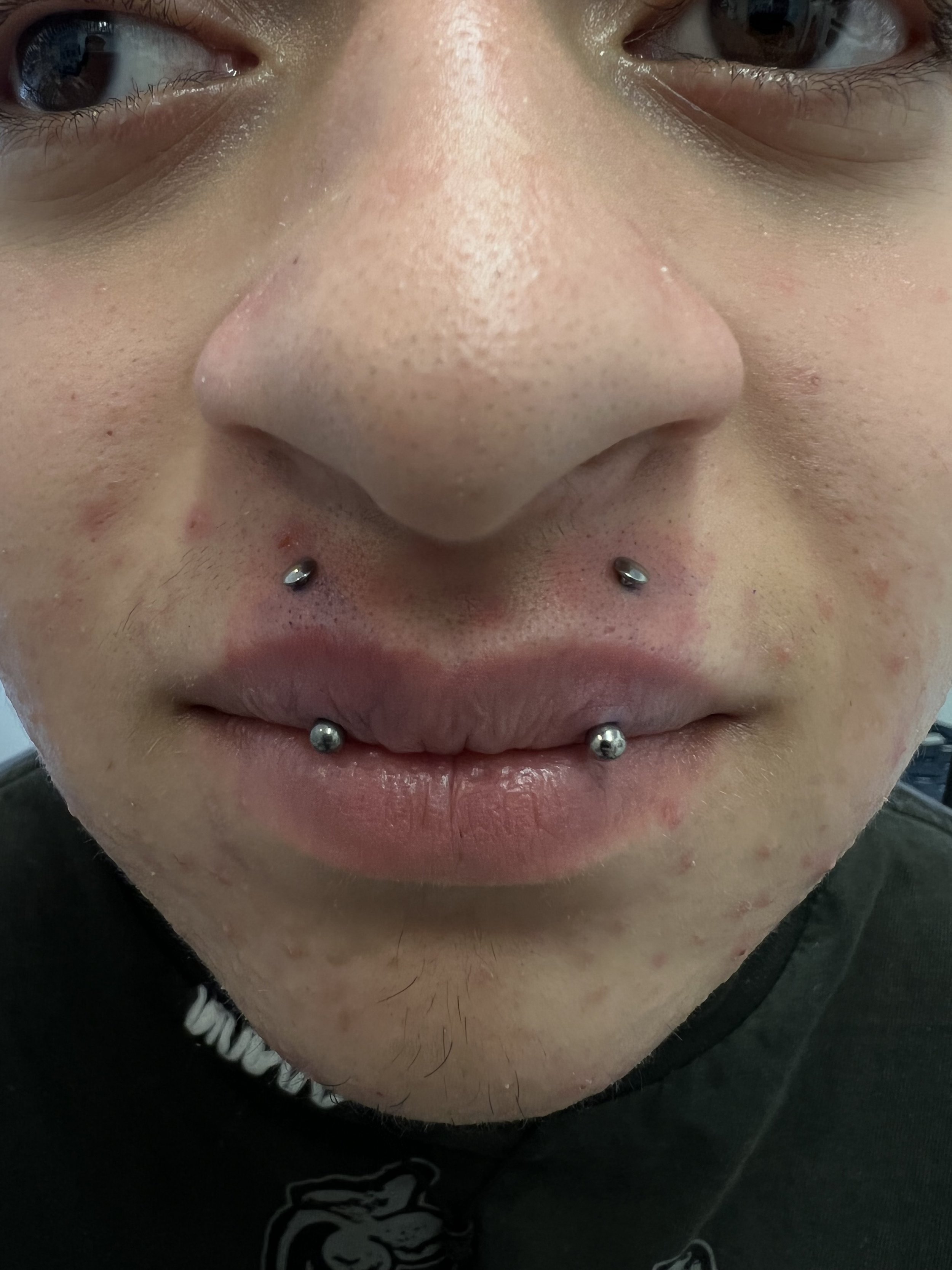 Upper Vertical Labret-Angel Fangs_2.jpeg