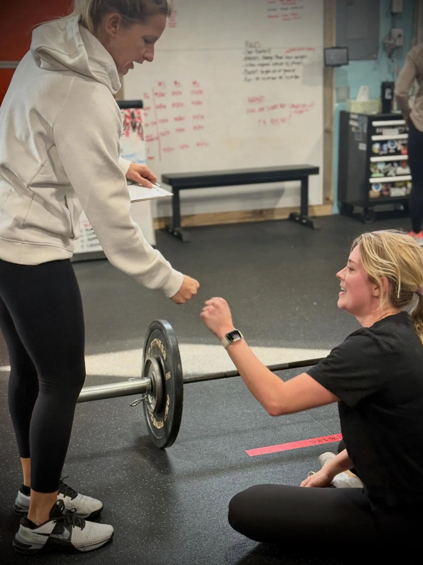 Anyone missing the Friday Open vibes?!

#2026crossfitopen #fistbump #betteratlifetogether