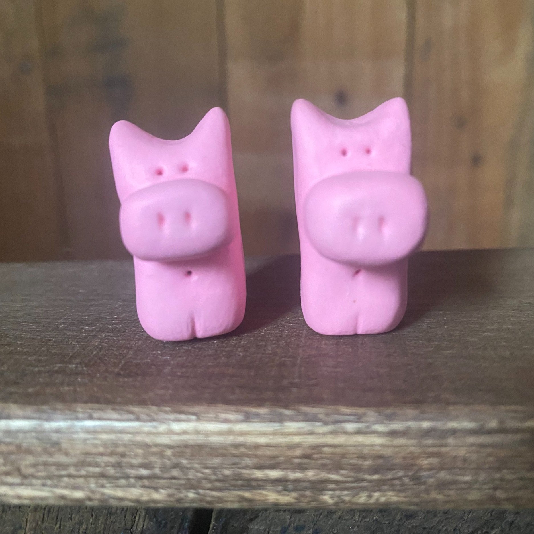 Thimble Farm Yard Animals Pottery Cute Pink Pigs