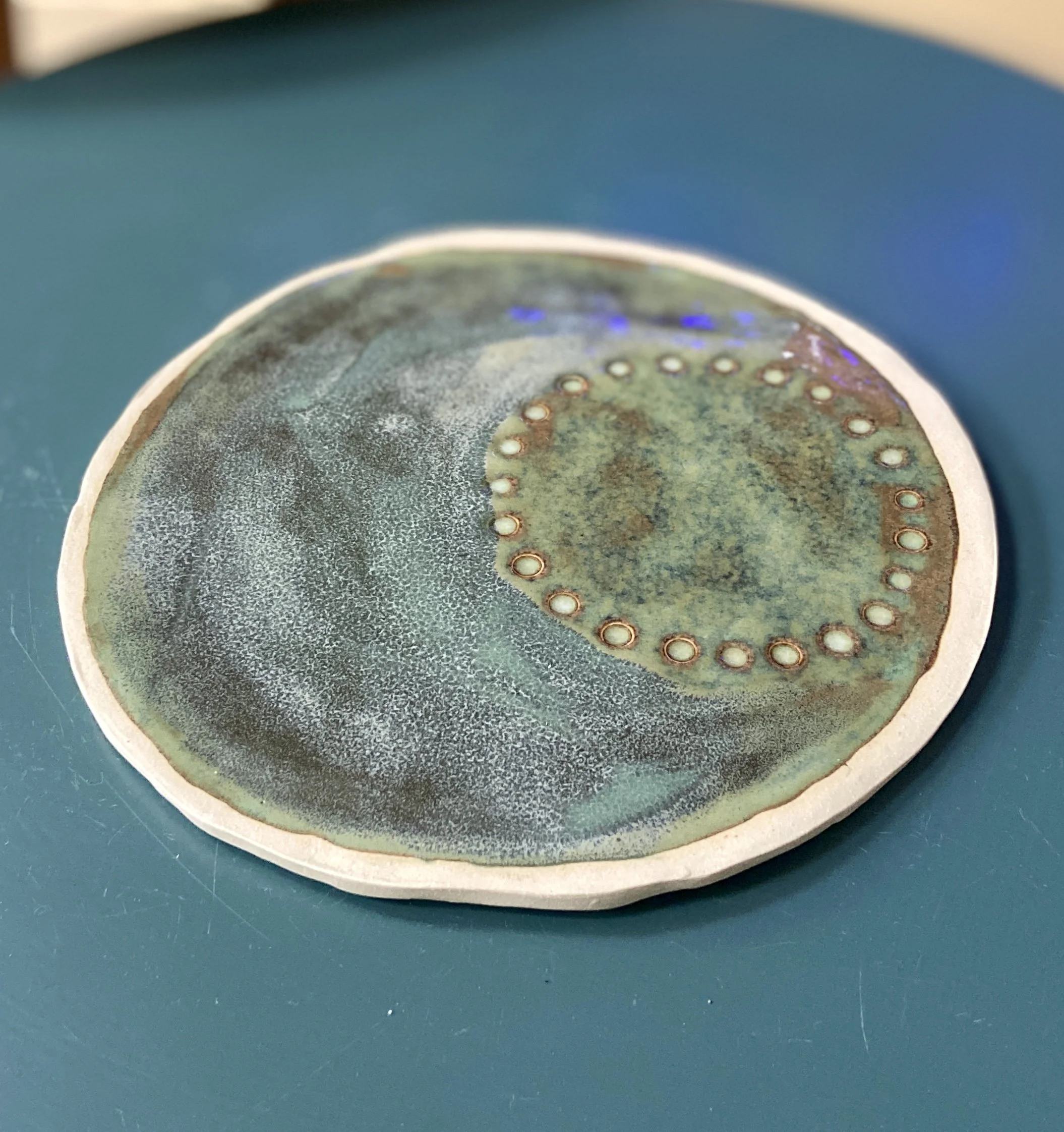 blue textured flat side plate 3