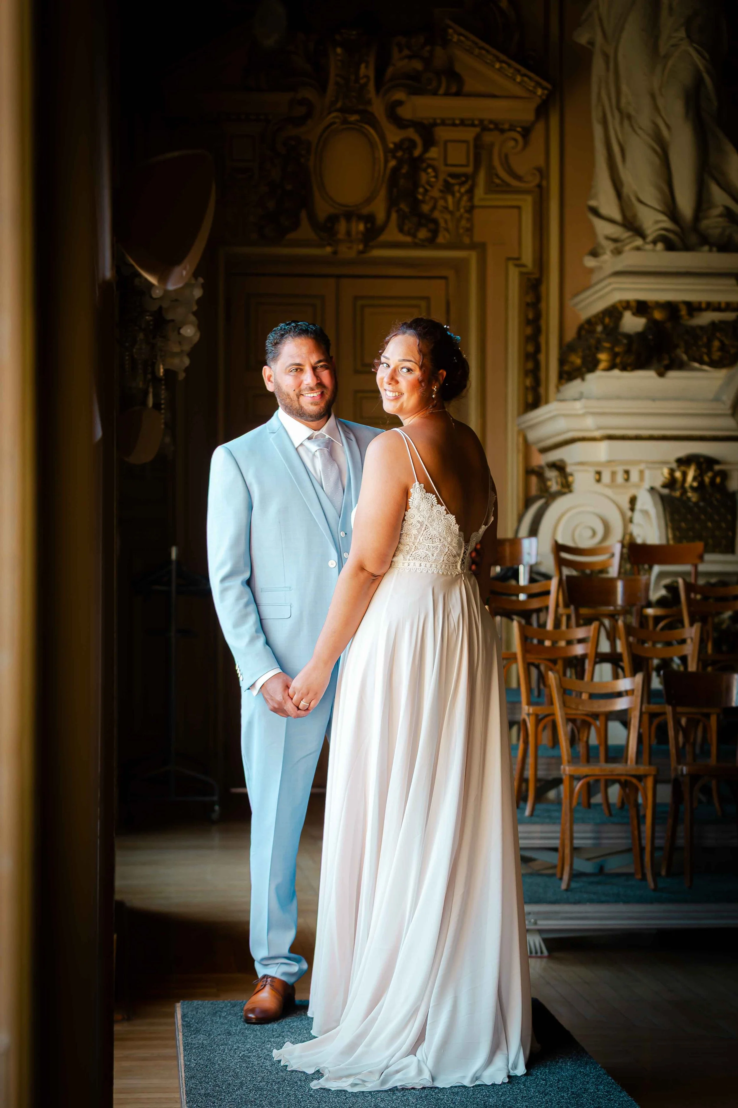 Reportage photo mariage deux mariés dans un château en Touraine – Studio Linda, photographe mariage Tours