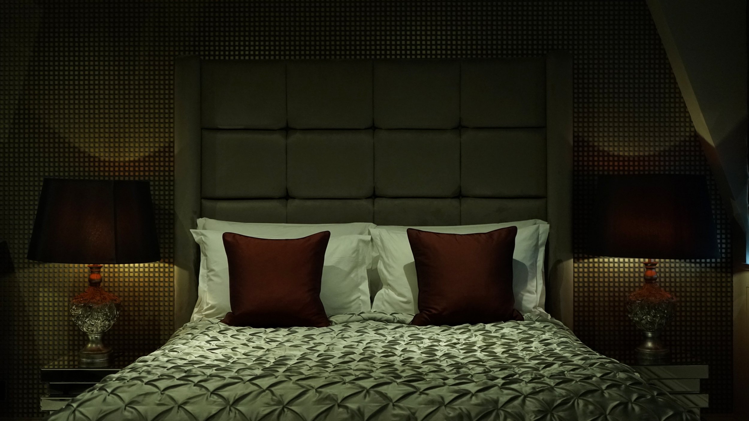 Bedroom..jpeg