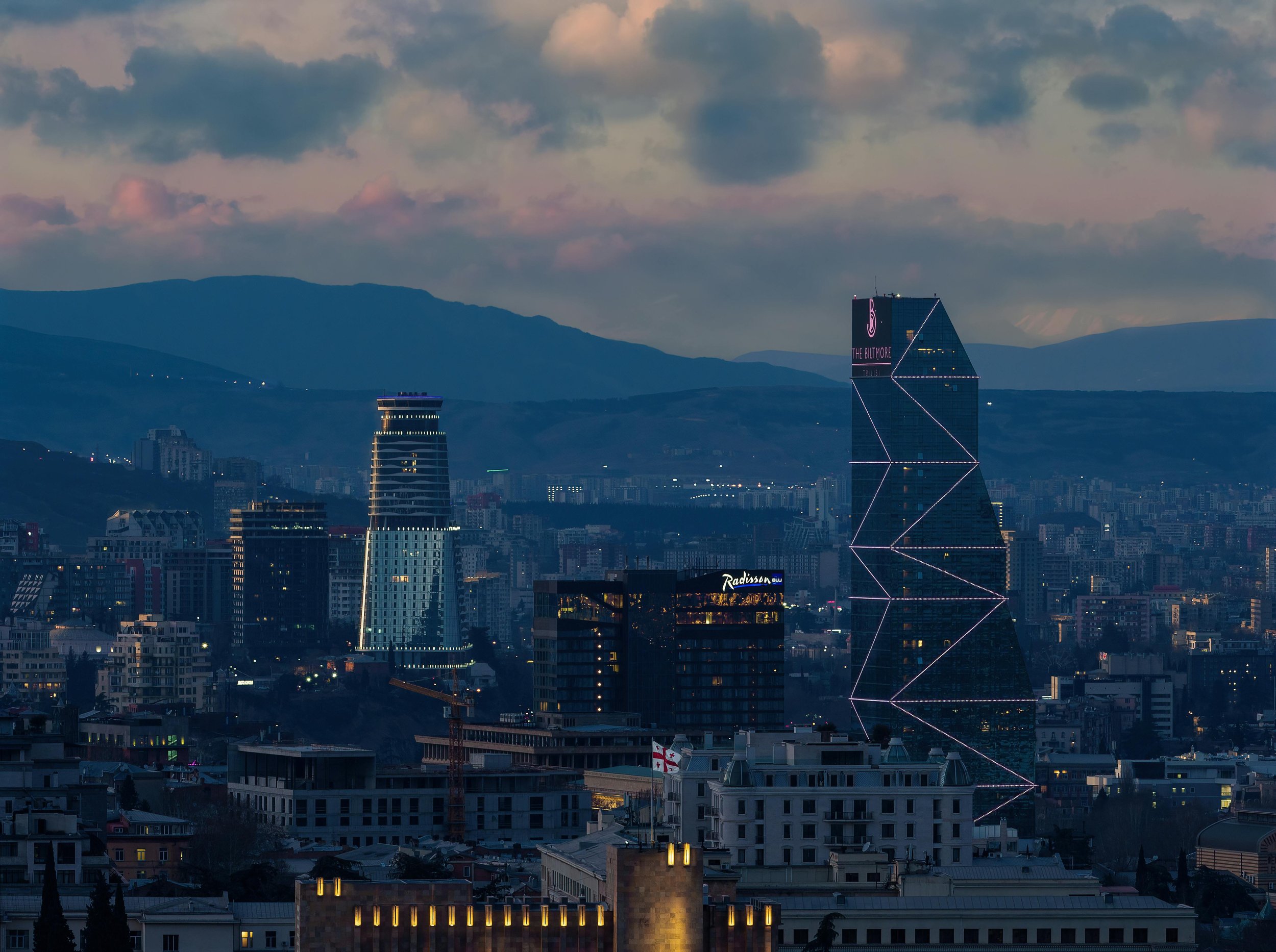 トビリシで信頼できるデベロッパーを見極める方法