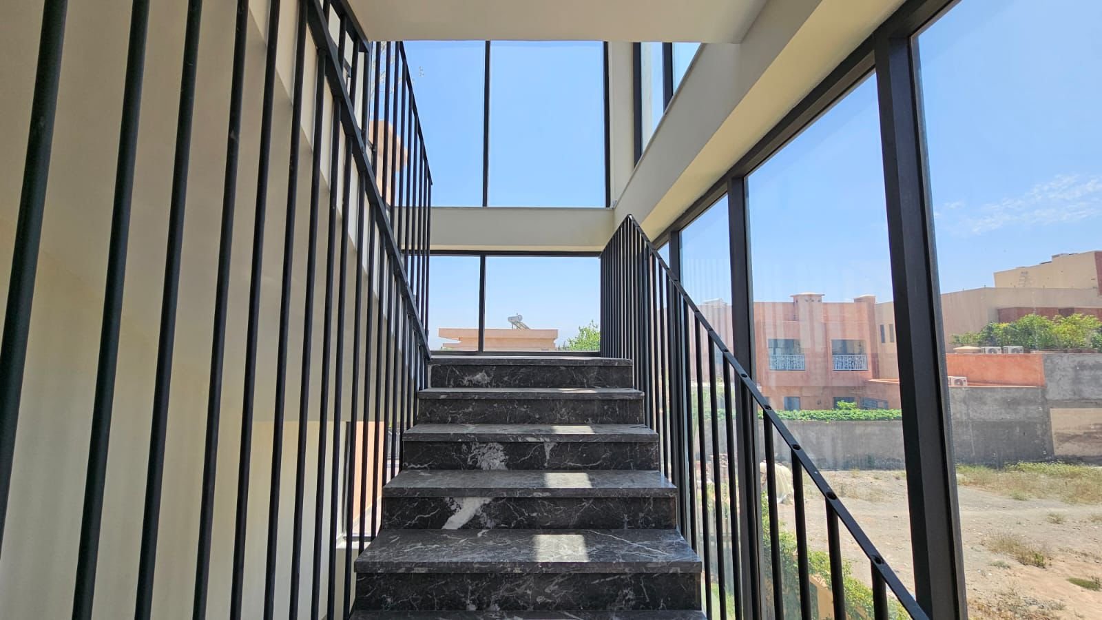 Vente villa 530m2 - Secteur Tahnaout