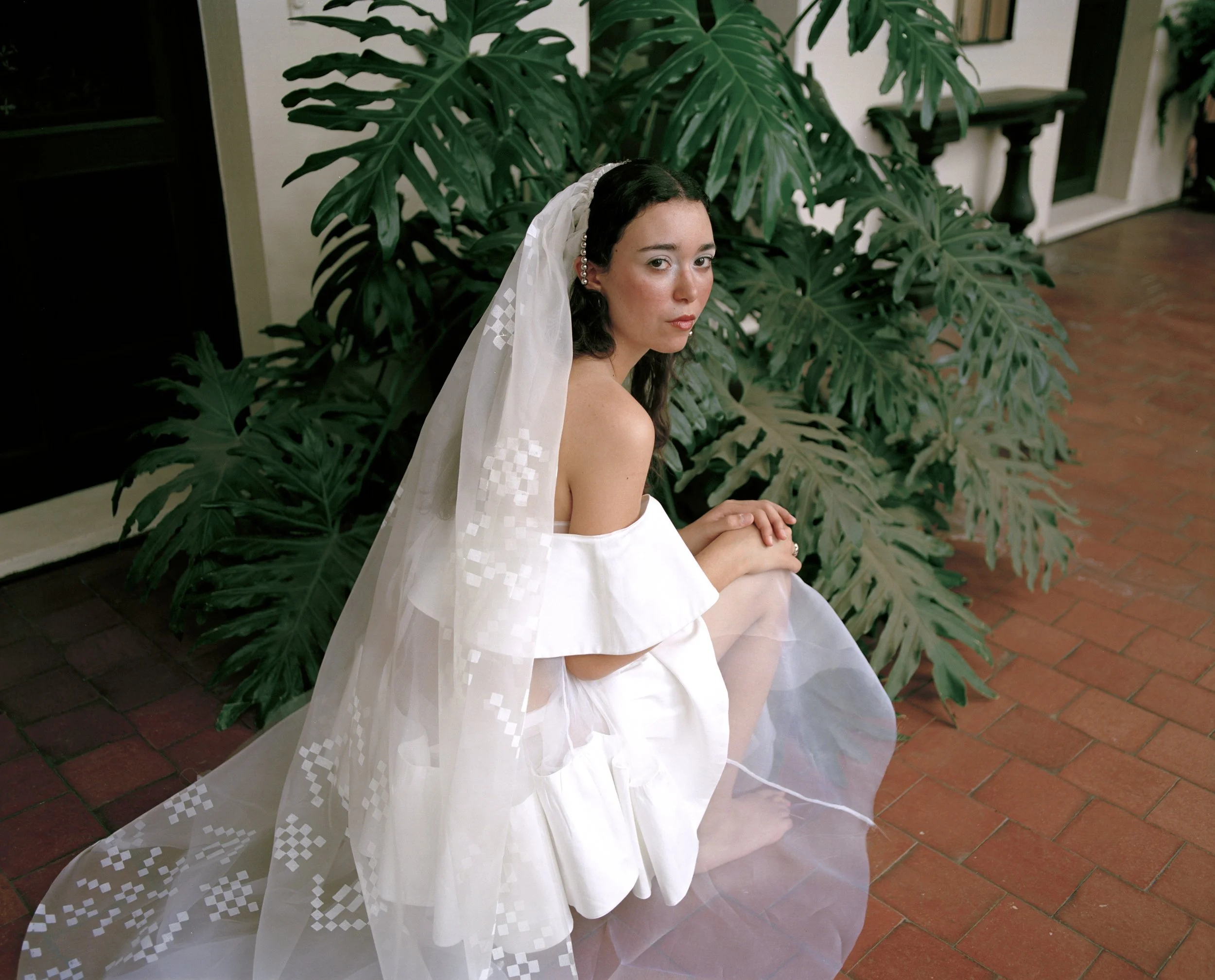 Isa_WhiteProject-06.jpg