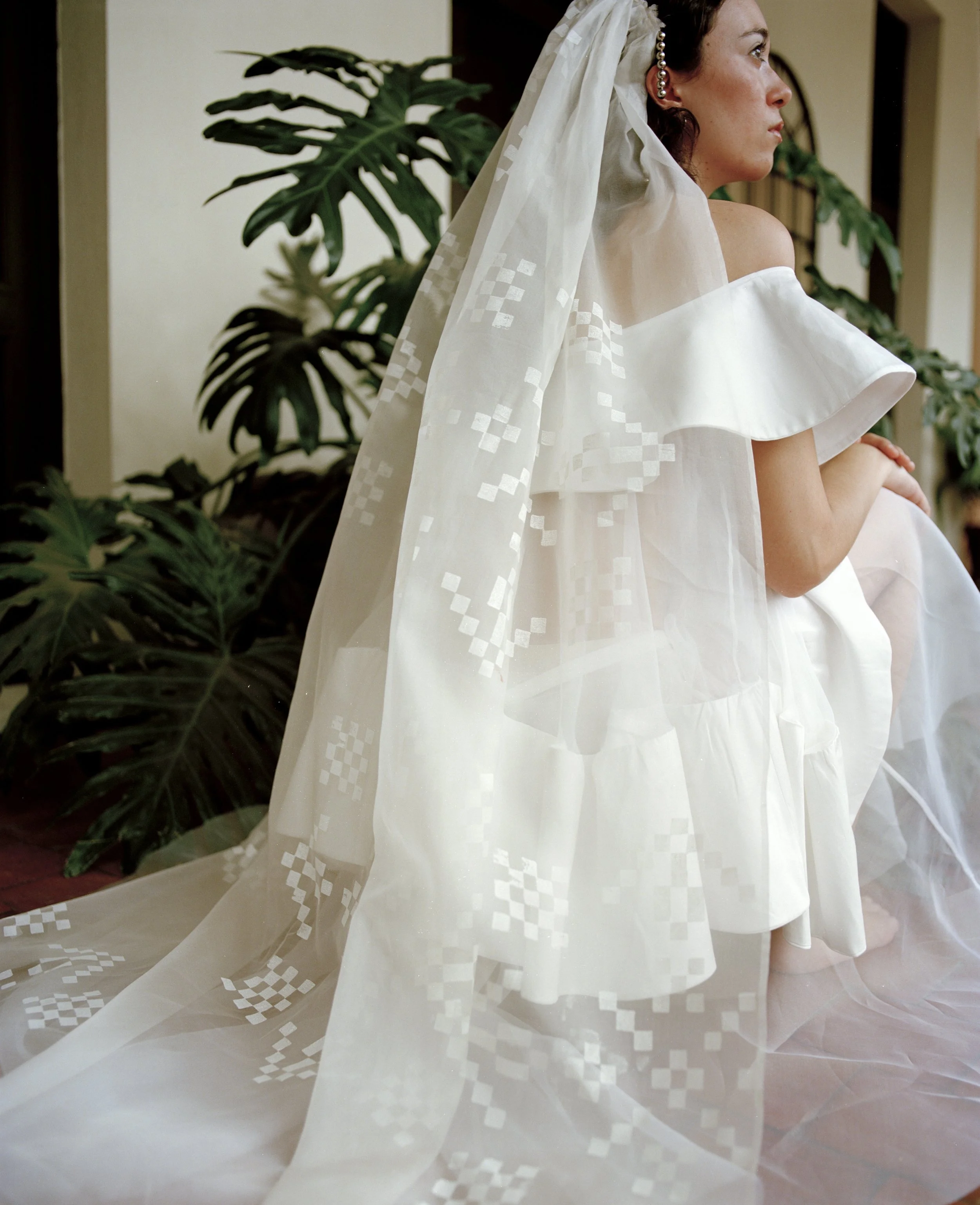 Isa_WhiteProject-14.jpg