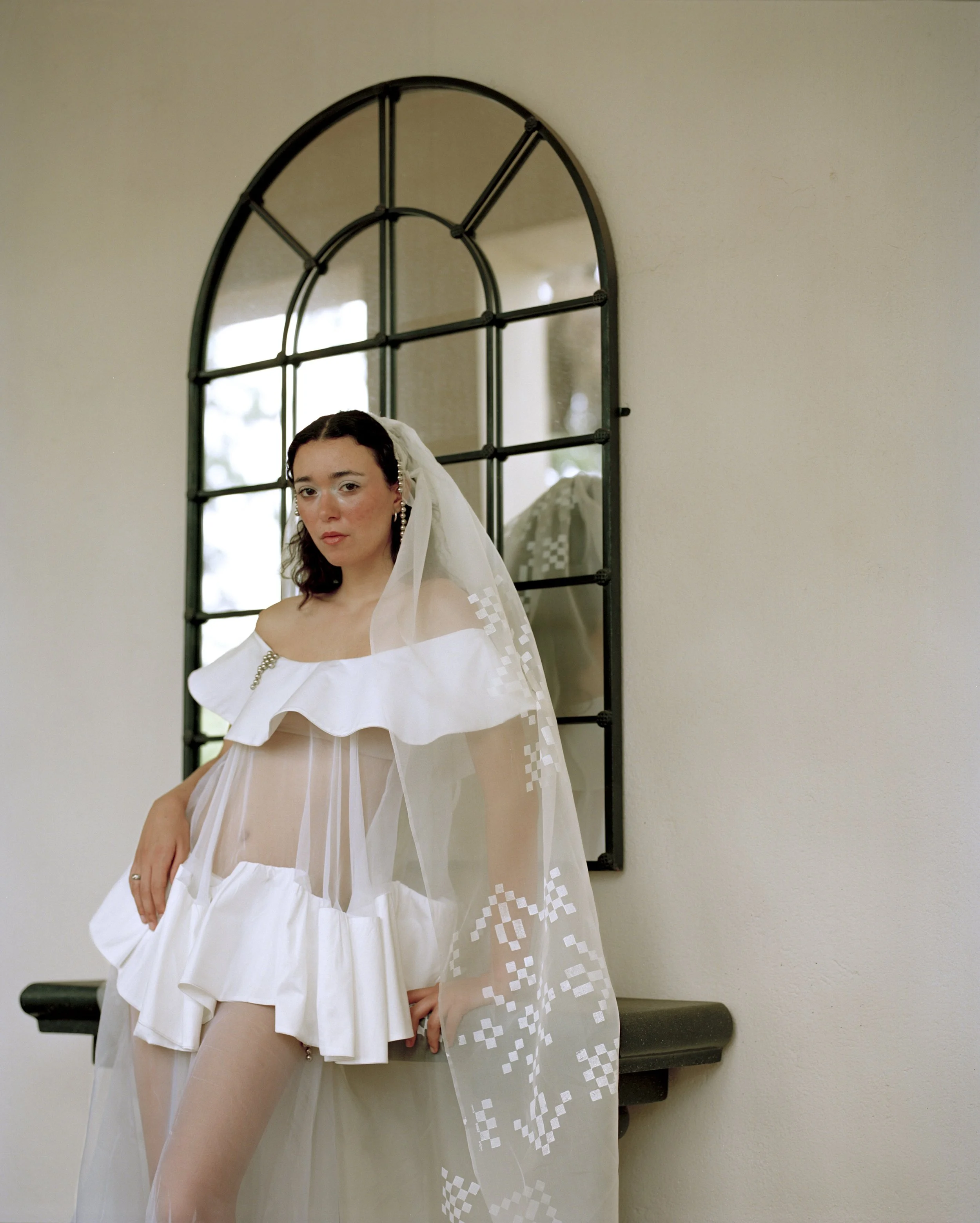 Isa_WhiteProject-01.jpg