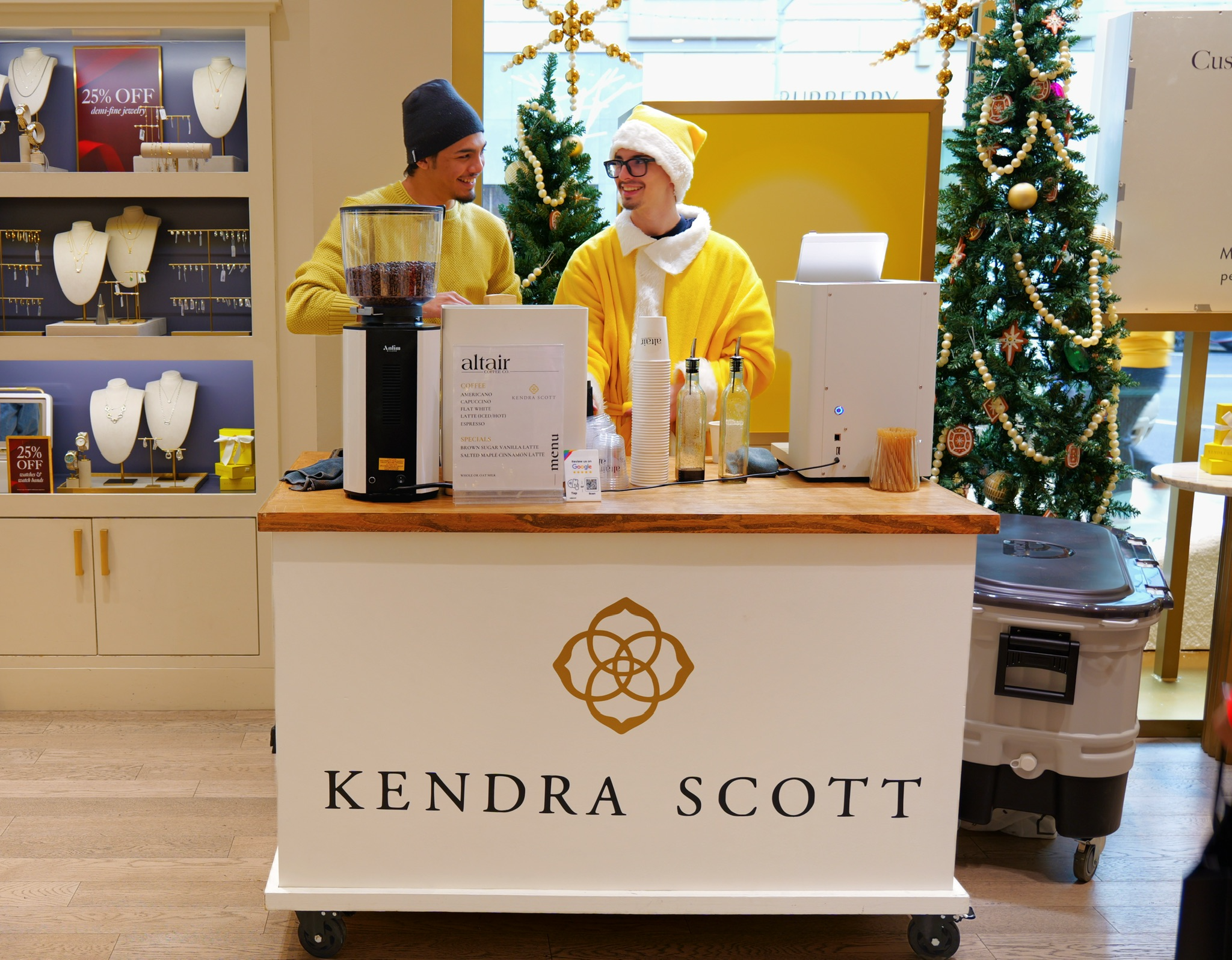 Kendra Scott Activation With Coffee Bar During Holidays in Austin Domain Location