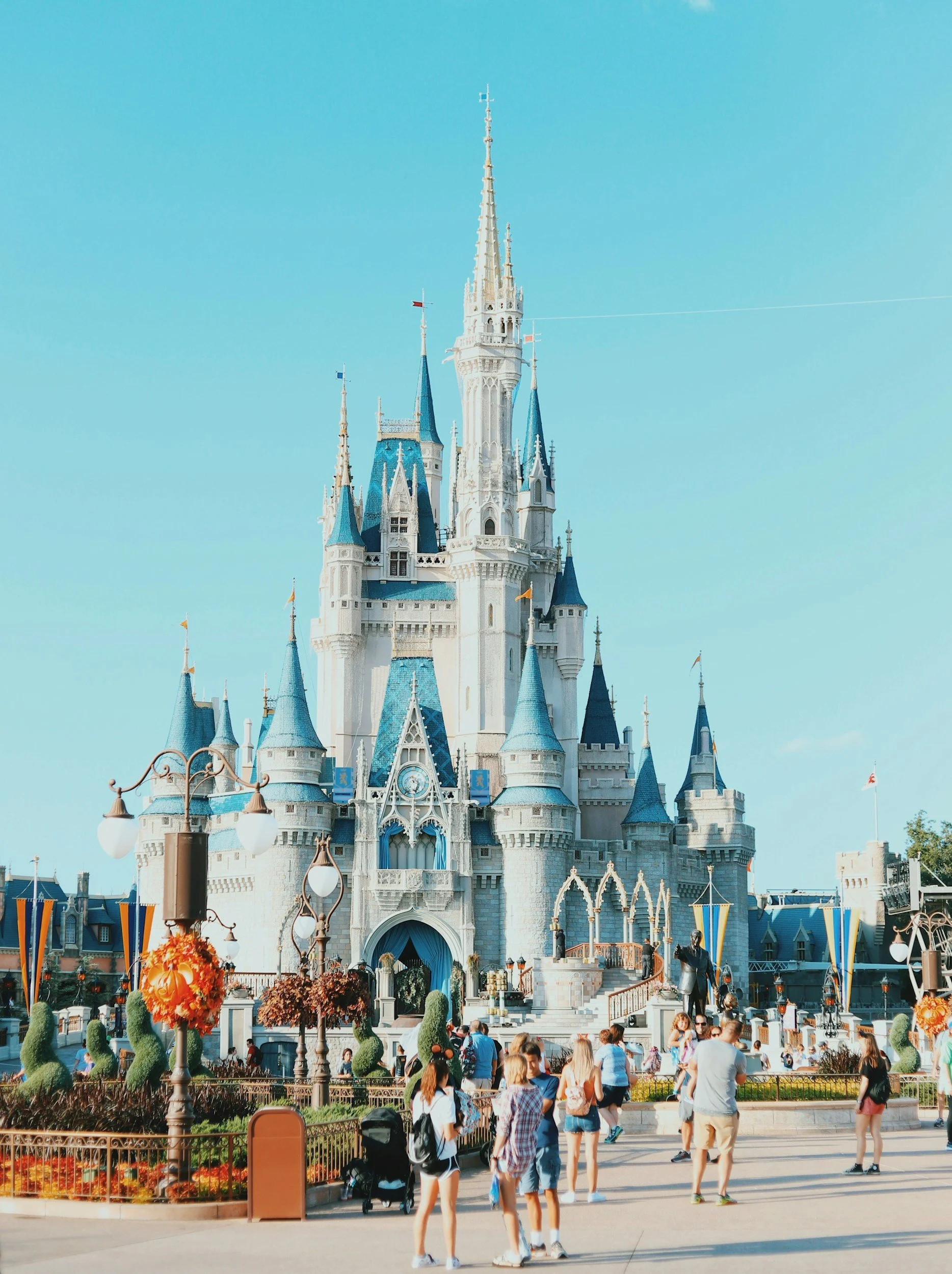 unsplash-image-moOMLIZlUaM.jpg