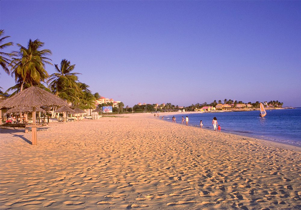 Stunning beach evening beach view Aruba