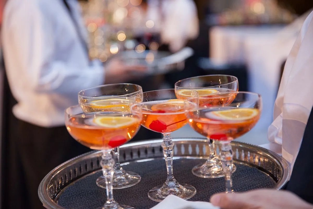 Cocktails at Mango Bay