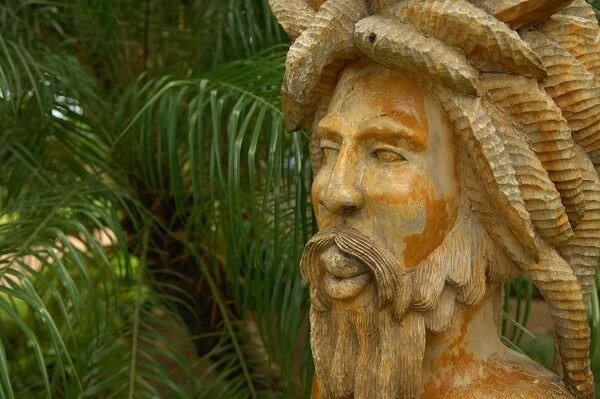 Sculptures at Country Country