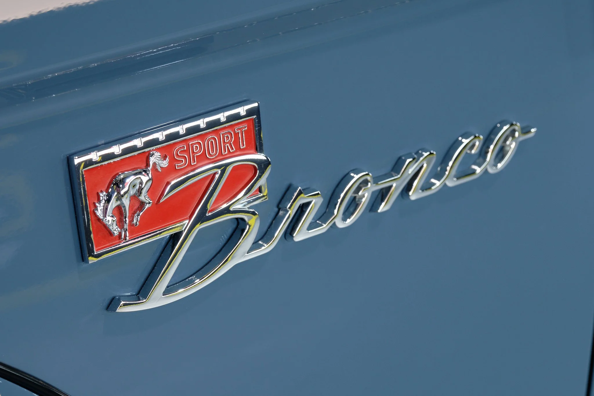 Bronco_1968_Custom_Blue_web_3.jpg