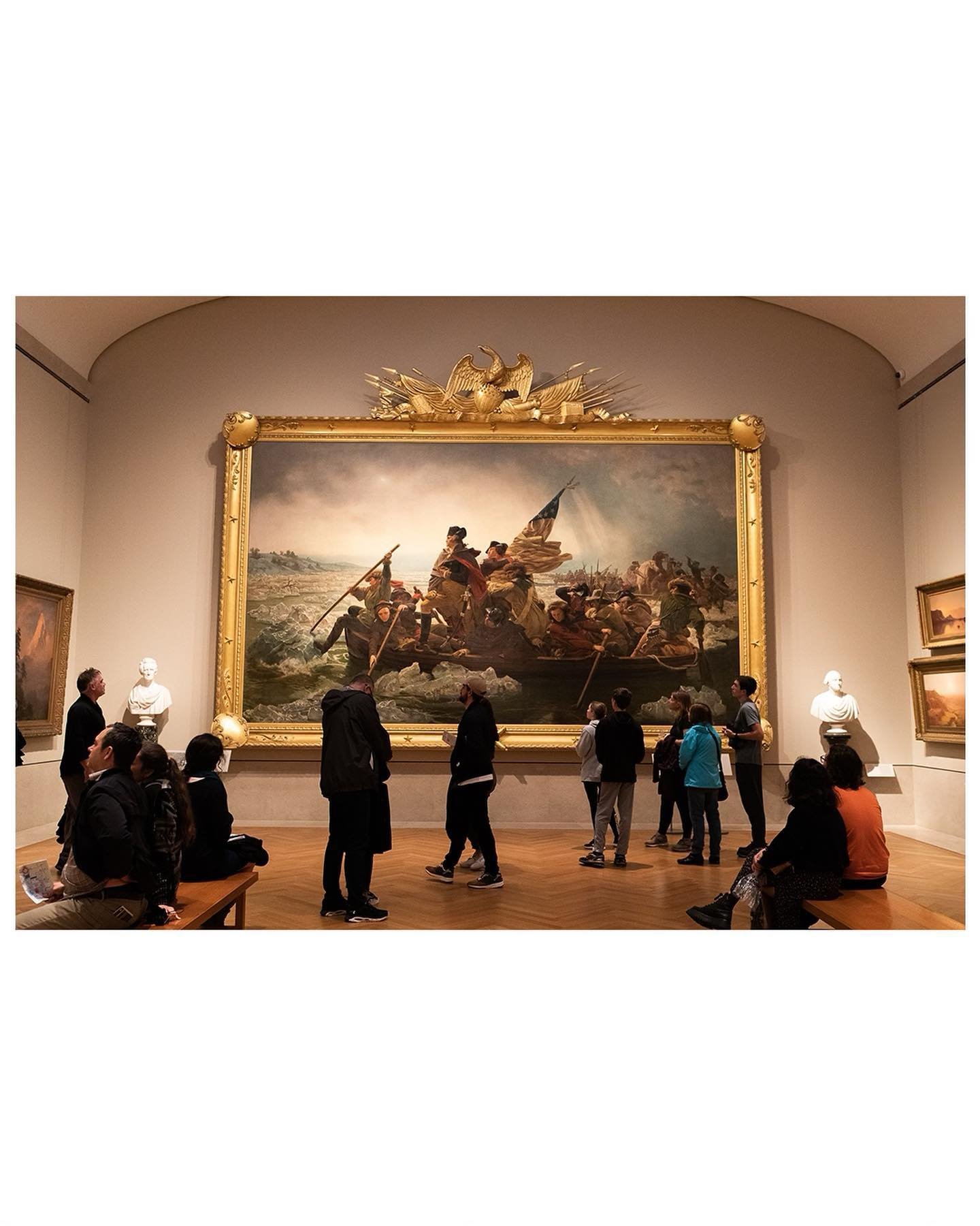 People watching at the @metmuseum  #explorebylindsay #explorenewyork #themetropolitanmuseumofart