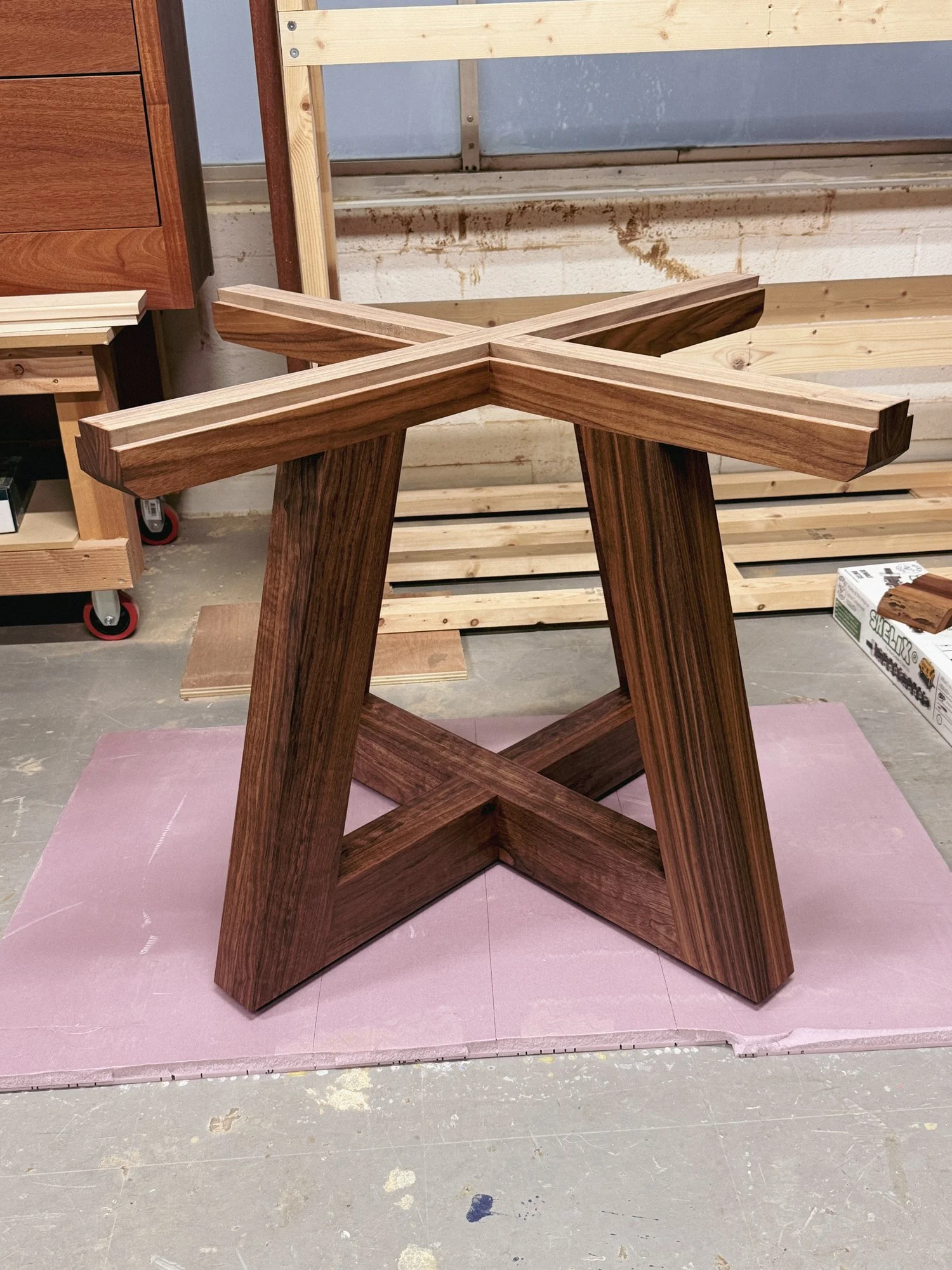 WALNUT-EXPANDING-DINING-TABLE-PROCESS-17.jpg