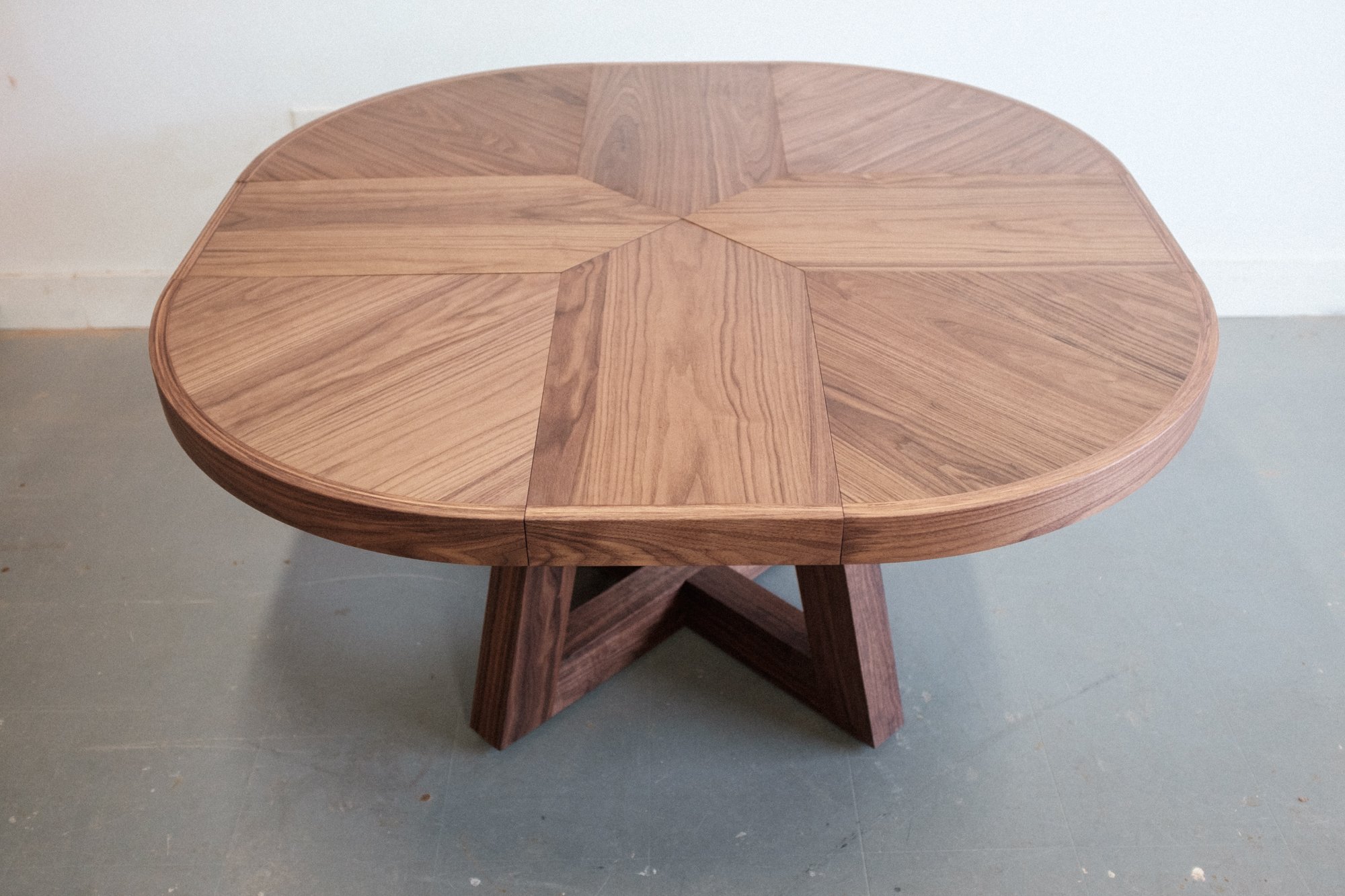 WALNUT-EXPANDING-DINING-TABLE-6.jpg
