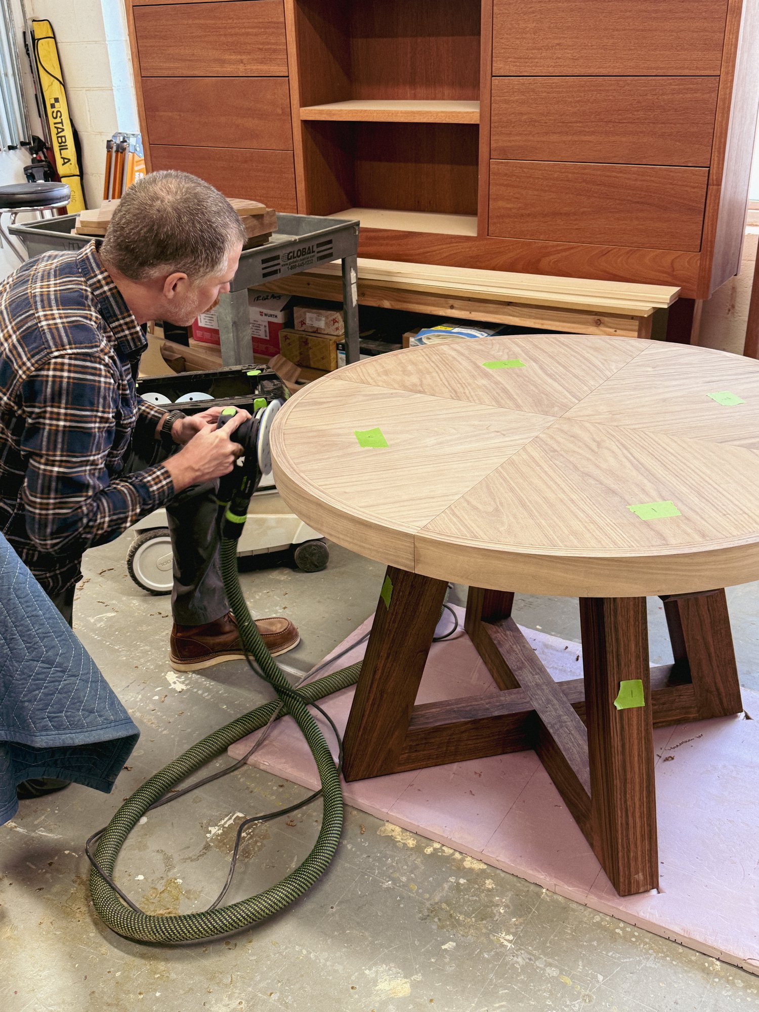WALNUT-EXPANDING-DINING-TABLE-PROCESS-27.jpg